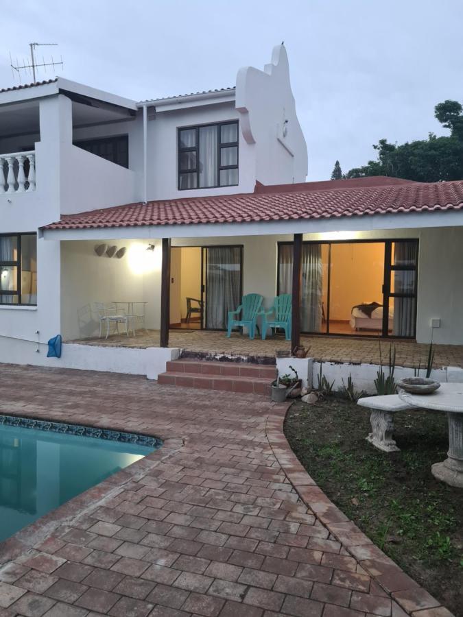 爱德华港 Indaba Manor On 413 Owen Ellis Dr酒店 外观 照片