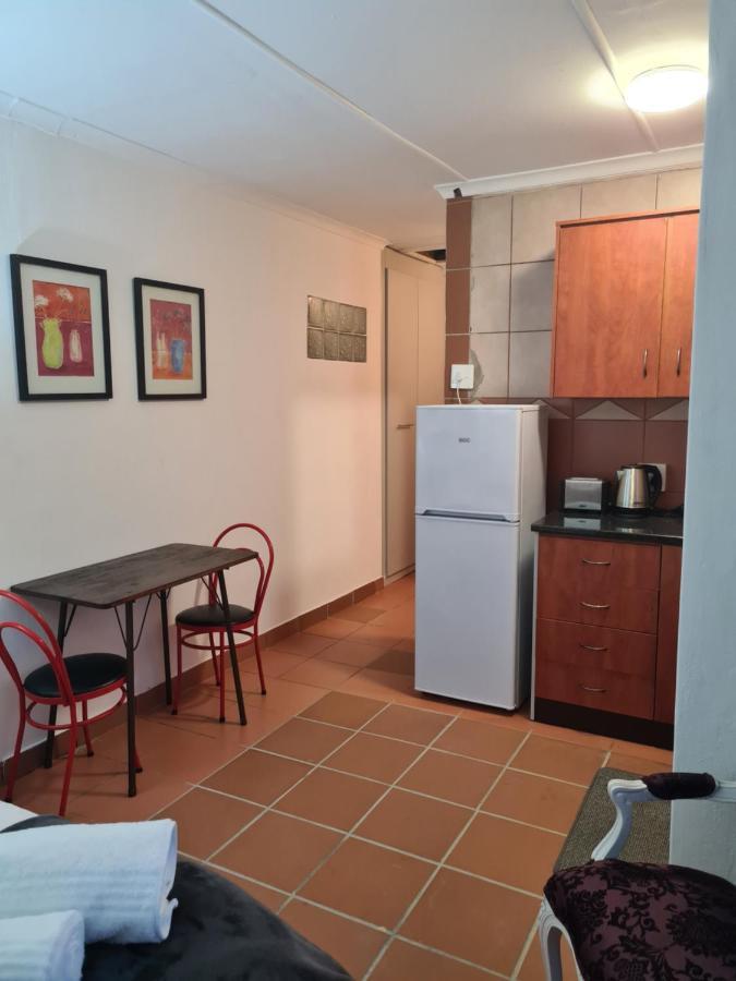 爱德华港 Indaba Manor On 413 Owen Ellis Dr酒店 外观 照片